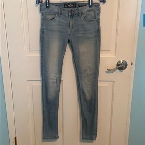 Hollister Low-Rise Super Skinny Jeans